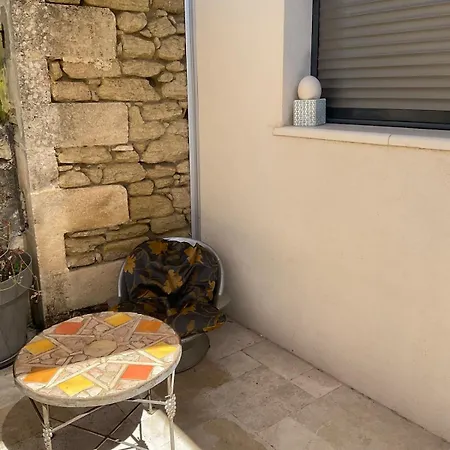 וילה Maison De Village De Caractere Pujaut