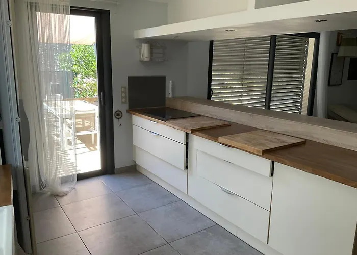 Βίλα Maison De Village De Caractere Pujaut